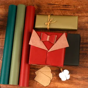 Matte effen kleur kraft cadeaupapier rollen voor kerst- en valentijnsdag cadeaus