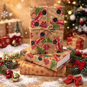 Papel de regalo de Navidad premium de kraft con patrones de camiones rojos y pinos