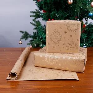 Carta da regalo di Natale retrò in kraft con eleganti motivi dorati Merry Christmas