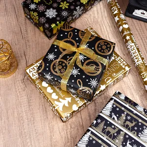 Premium Weihnachtsgeschenkpapier-Rolle mit eleganten Gold- und Schwarzmustern