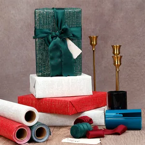 Rouleaux de papier cadeau texturé de luxe avec rubans et ensemble de coupe-papier