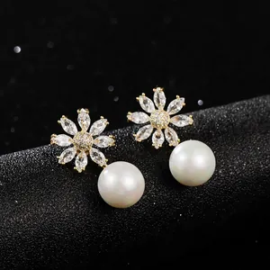Elegante Micro-Ingelegde Zirconia Bloem Parel Oorbellen Voor Vrouwen Bruid Bruidsmeisje Trouwjurk Sieraden Verguld Koperen Bloemen Hangers