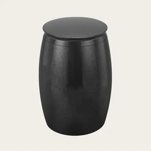 Elegante urna funeraria de acero inoxidable negro texturizado para cenizas humanas