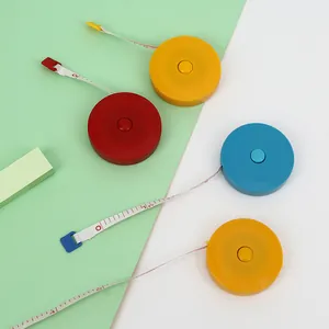 Set di mini metri a nastro retrattili colorati per misurazioni del corpo e del cucito