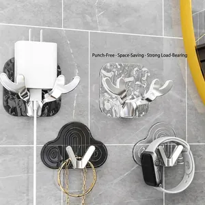 Strong Adhesive Wall Hooks No Punching Light Luxury Cloud Deer Antler Shape Towel Key Holder For Bathroom Kitchen Home Storage