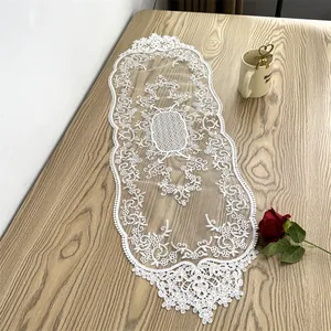 Europäischer Vintage Weißer Spitze Tischläufer Floral Bestickt Durchbrochen Dekorative Abdeckung Für Esstisch Couchtisch