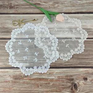 Koreaans Stijl Opengewerkte Kant Bloemen Placemat Polyester Borduursel Tafelmat Krasbestendig Onderzetter Voor Bruiloft Thuis