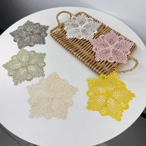 Exquisite Bestickte Blumen-Aufnäher Dekorativer Untersetzer Für Weinschrank Bekleidung Zubehör Hohlspitze Florale Tischset