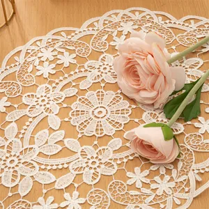 Elegant white lace floral placemat for European style home dining table decoration