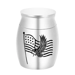 Petite Urne Cinéraire pour Cendres Humaines Urne Commémorative en Alliage d'Aluminium Motif Aigle Drapeau Américain pour Funérailles