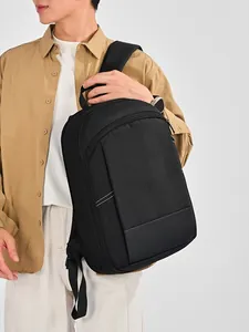 Professionele zwarte waterdichte nylon rugzak voor zakelijk gebruik en reizen
