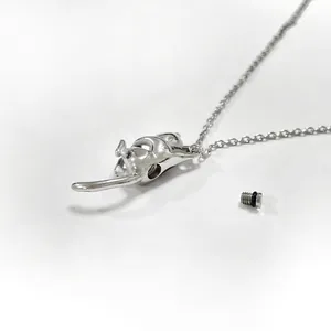 Silberne Katzen-Urnenkette für Haustierasche als minimalistischer Gedenkschmuck