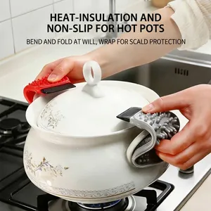 Flexible silicone kitchen cleaning brush and heat-resistant pot holder set