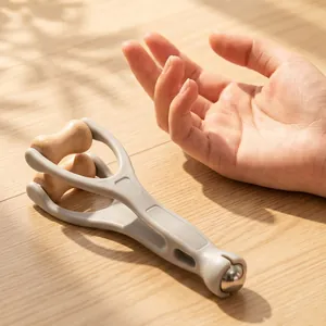 Rodillo masajeador manual de dedos con rodillos de madera y bola de metal para manos