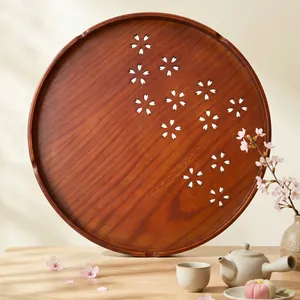 Bandeja redonda de madera de fresno con diseño de flores de cerezo en estilo zen