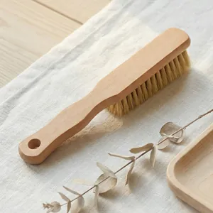 High-quality beechwood bed brush with soft bristles for household sofa and carpet dusting