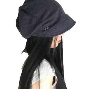 Stylish black retro pleated slouchy beanie hat with short brim for women, spring fashion