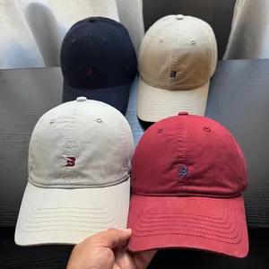 Baseballkappen im koreanischen Stil mit bestickten Buchstaben und weichem Schirm für Freizeit