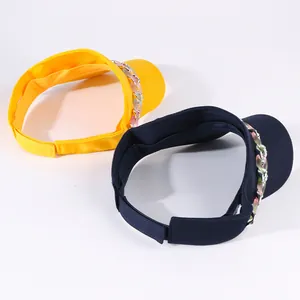 Elegante cappello parasole estivo con catena decorativa da donna in giallo e blu