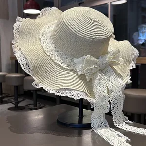 Cappello di Paglia da Donna Pastorale Francese Fiocco di Pizzo Tesa Larga Cima Piatta Estivo Spiaggia Protezione Solare Elegante