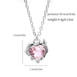 Detail view of pink heart pendant necklace with size and weight parameters shown.