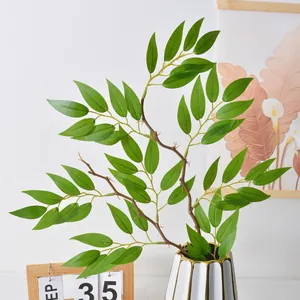 Realistische künstliche Bambuszweige für elegante Heimdekoration und Blumenarrangements