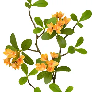 Ramo di fiori di primavera artificiali arancioni per decorazioni domestiche eleganti