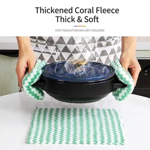 Thickened green and white wavy coral fleece dishcloth for kitchen cleaning and heat protection