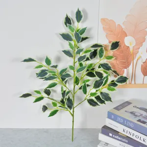 Branche de banyan artificiel panaché avec feuilles en plastique vert et blanc pour décorer