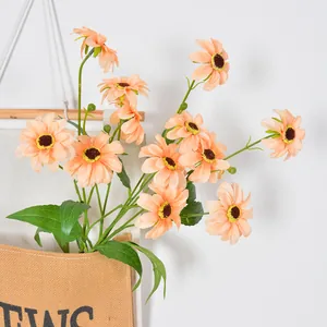Künstliche Sonnenblumen in Pfirsich für Hochzeits- und Bühnendekoration Gesteck
