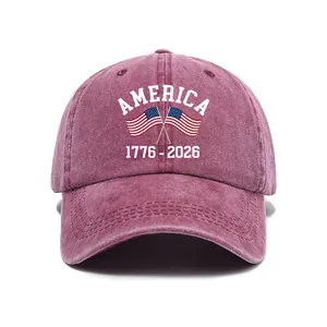 Dettaglio cappellino bordeaux lavato vintage con stampa 250° anniversario America