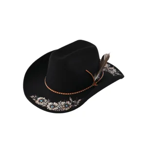 Schwarzer Cowboyhut aus Filz für Damen mit Blumenstickerei und echter Federdeko