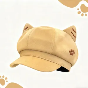 Cappello da strillone kaki con orecchie di gatto 3D e ricamo zampa per donna.