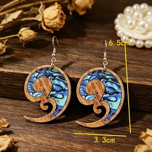 Orecchini vintage in legno a spirale con stampa abalone, 6,5x3,3 cm