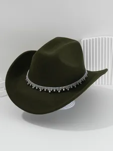 Cappello da cowboy verde scuro con dettagli in frange di strass scintillanti
