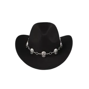 Chapeau de cowboy en feutre noir orné d'une chaîne décorative de crânes gothiques