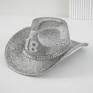 Sombrero de vaquero plateado con lentejuelas y número 18 de perlas para festivales