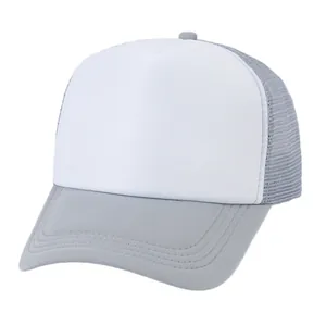 Blanco grijs-witte trucker baseballcap voor doe-het-zelf bedrukking en borduurwerk