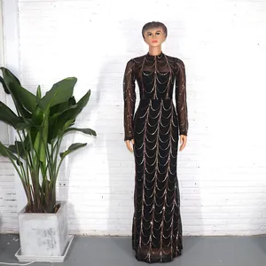 Elegantes langärmeliges Meerjungfrau-Abendkleid mit roségoldenem Paillettenmuster
