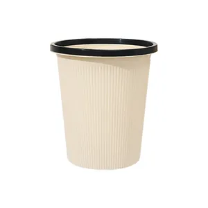 Papelera minimalista de plástico beige de gran capacidad con borde negro