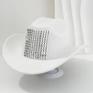Stylish white cowboy hat featuring large silver pyramid studs for party stage wear
