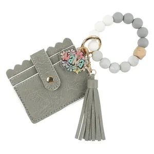 Porte Cartes en Cuir PU Porte Clés Avec Bracelet en Perles de Silicone Gland Charme Mama Acrylique Pendentif de Sac Femme Accessoires