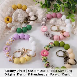 Daisy Silicone Beaded Bracelet Keychain Floral Print DIY Handmade Silicone Bangle For Women Car Key Ring Wristlet Accessories