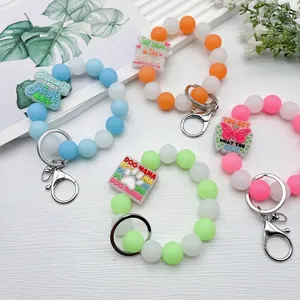 Pulsera de Llavero de Cuentas de Silicona Luminosa Cuentas Esmeriladas que Brillan en la Oscuridad Anillo de Llave Colgante de Letra Animal de Dibujos Animados Regalo