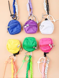 Collection de mini charms en nylon avec mousquetons en cœur et porte-clés en corde tressée