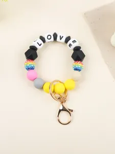 Farbenfroher Silikon-Perlen-Schlüsselanhänger mit LOVE-Buchstaben und Gold-Verschluss