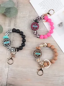Braccialetti portachiavi in perle di silicone con ciondoli MOM in varie fantasie