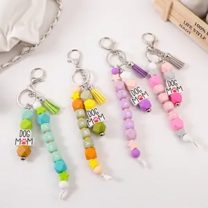 Alfabet Letter Siliconen Kralen Sleutelhanger Met DOG MOM MAMA Hangers Kwastje Ster Voor Tas Vrouwen Cadeau