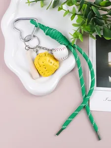 Portachiavi da baseball fatto a mano in paracord verde con mazza in legno e guanto