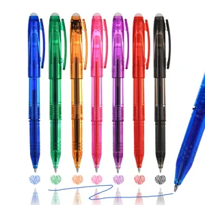Set aus sieben bunten, löschbaren Gelstiften mit einziehbarem Design und Radiergummi.